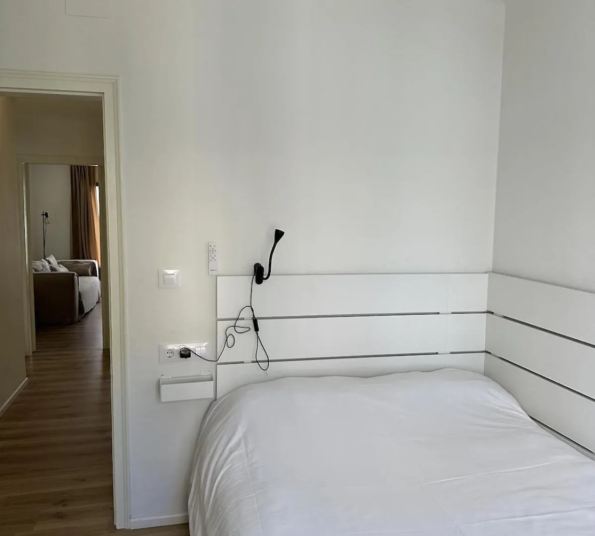 Charming House In The Center Of Roses Vila